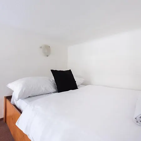 Budget Reznicka Apartment *